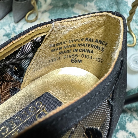 VINTAGE Coup D’Etat 80s square heel embroidered floral pumps - Picture 3 of 5